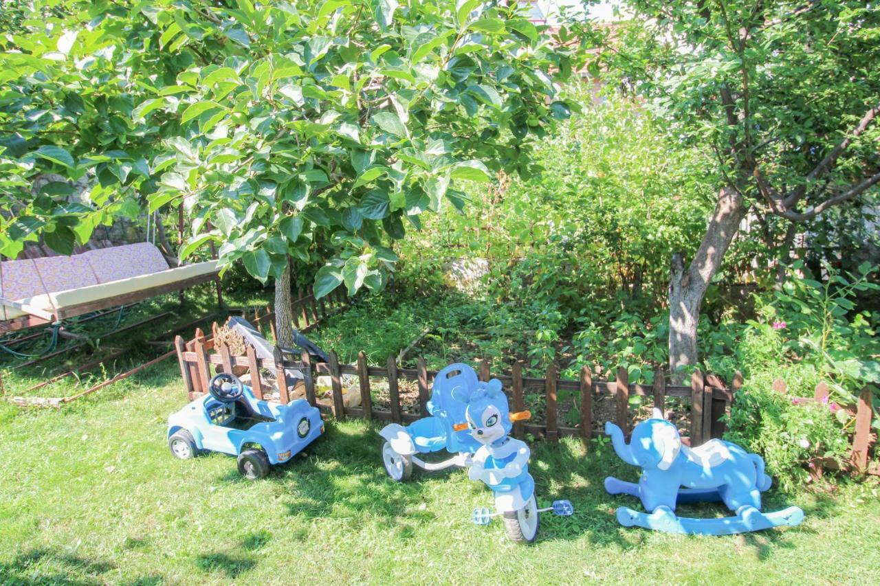 Apartmani Mishe Vevčani Buitenkant foto